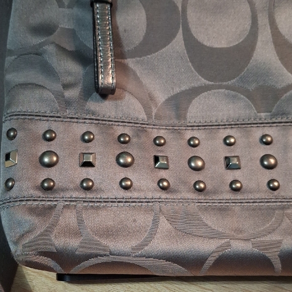 Coach Signsture Canvas Gray Crossbody Bag with Stud Accents - Picture 3 of 6